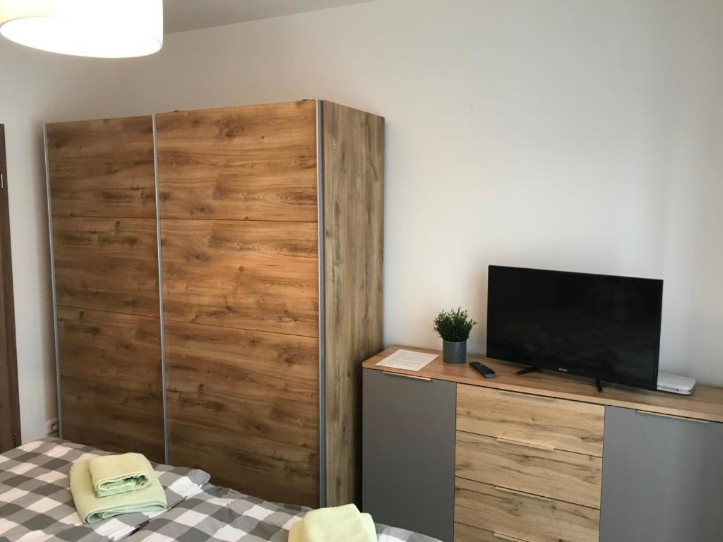 Appartements Am Hafen 즈벤카우 외부 사진
