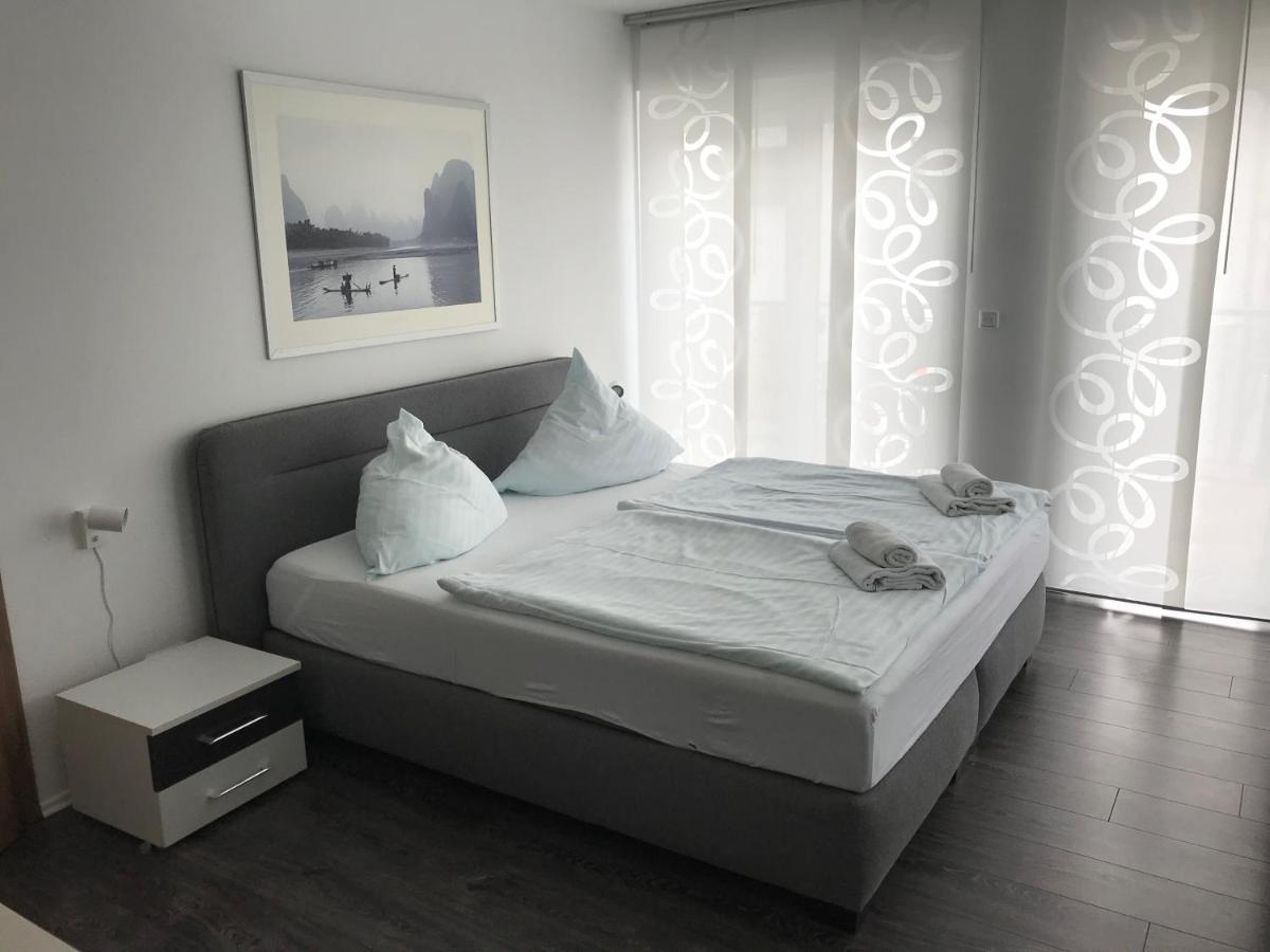 Appartements Am Hafen 즈벤카우 외부 사진