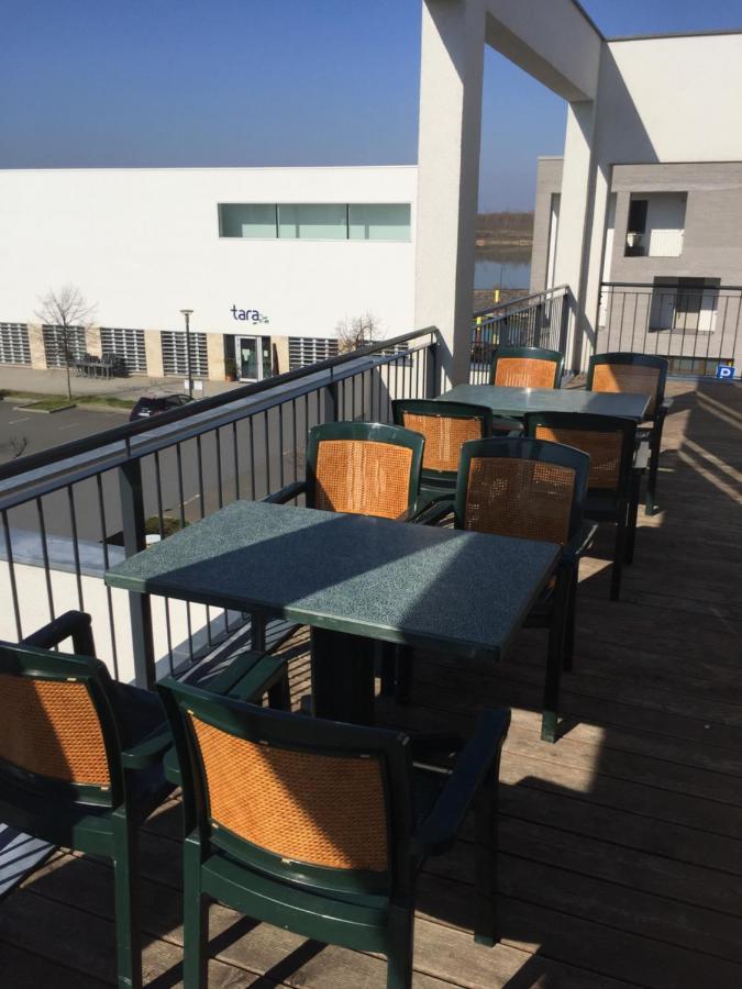 Appartements Am Hafen 즈벤카우 외부 사진
