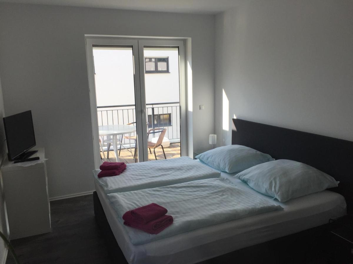 Appartements Am Hafen 즈벤카우 외부 사진