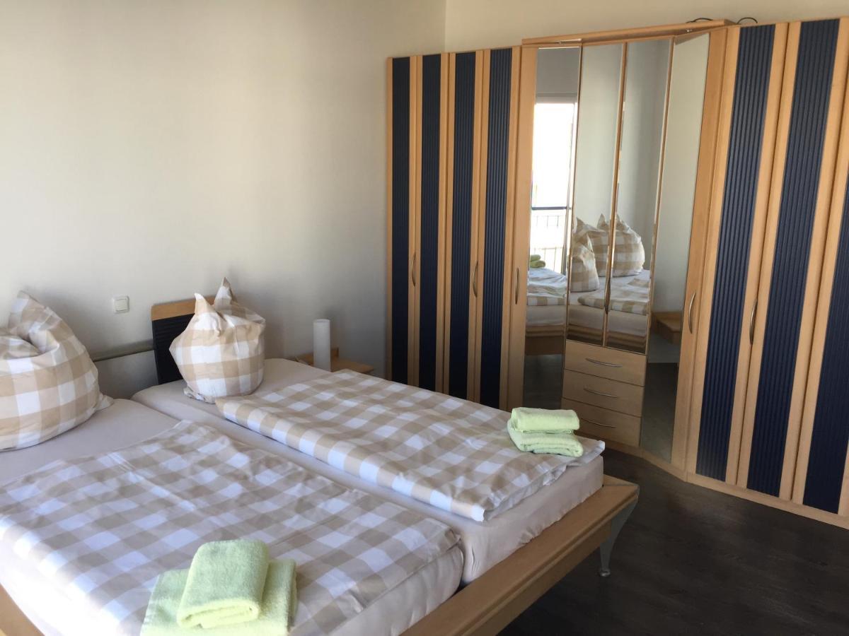 Appartements Am Hafen 즈벤카우 외부 사진