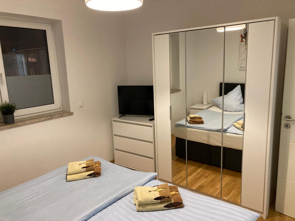 Appartements Am Hafen 즈벤카우 외부 사진